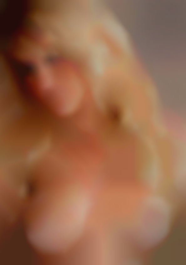 Normal average area woman naked from Dayton Texas.